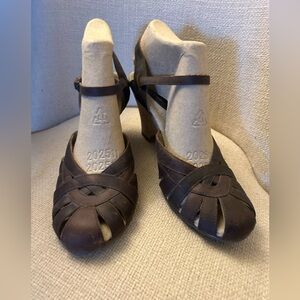 Dr. Scholl's Dark Brown Leather Strappy Heels.  Size 10.